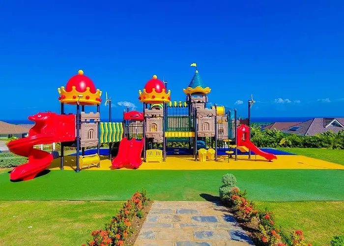 Villa "luxurycrest , King Bed, Bbq & Backyard Games, Near Ocho Rios" Ocho Ríos